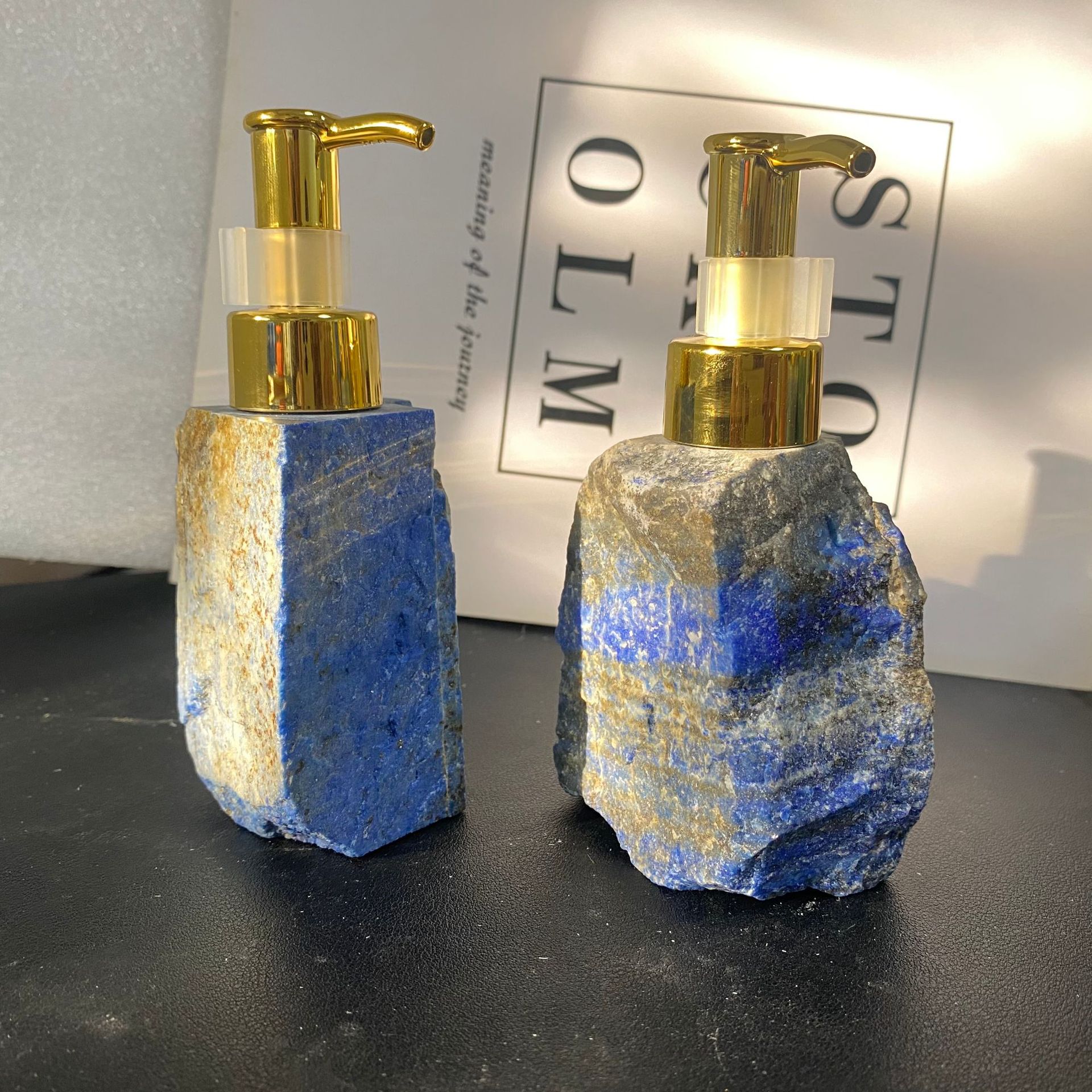 Light luxury, Nordic-style natural pink crystal press bottle — high-end jade. - 12