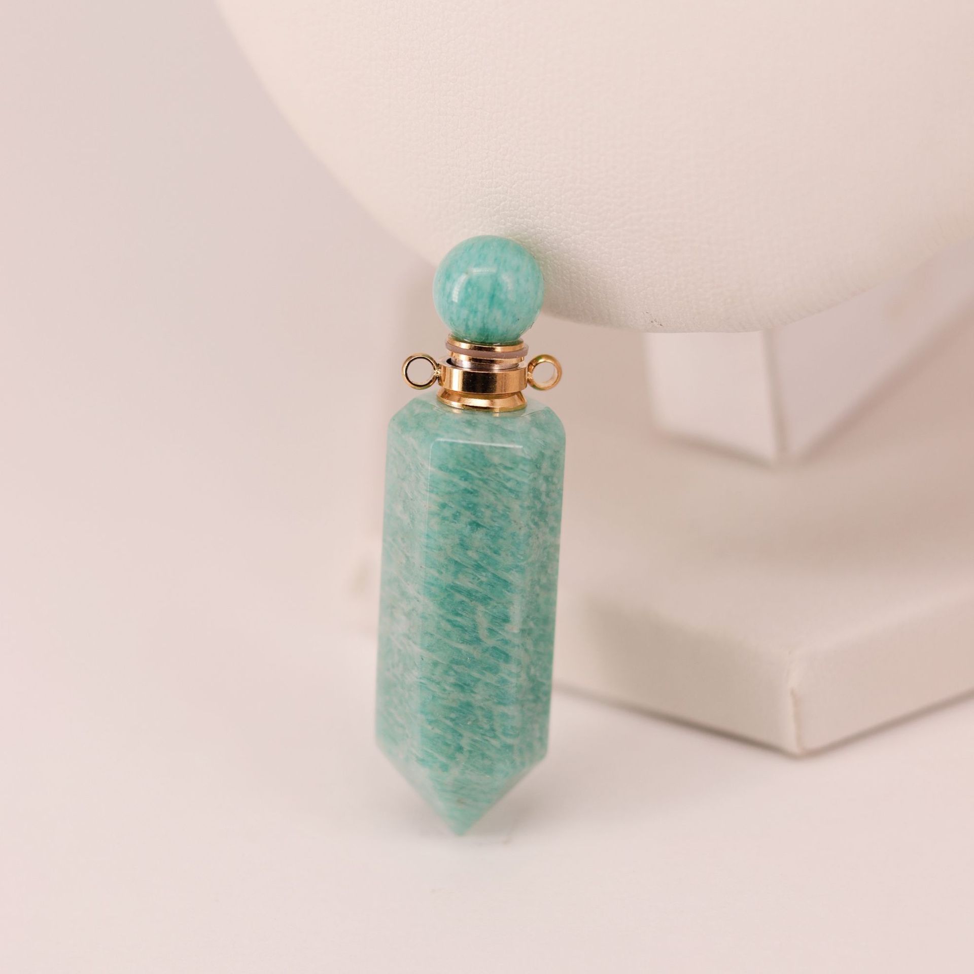 Hexagonal Crystal Roll-On Oil Pendant - 14